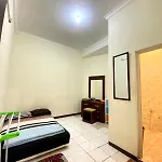 Cozy To Stay Tebet