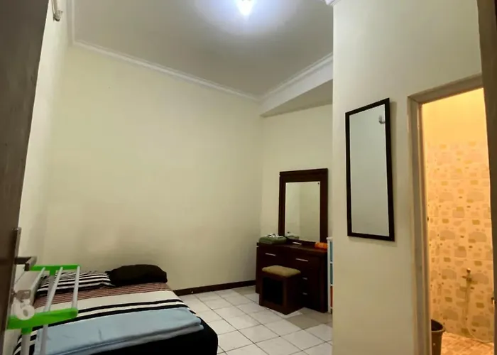 Cozy To Stay Tebet